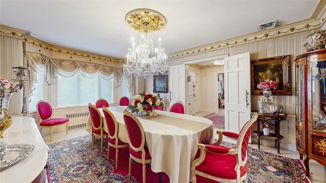 $3,149,000 | 202 Broadway, Lawrence, NY 11559