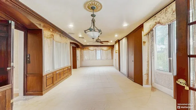 $3,149,000 | 202 Broadway, Lawrence, NY 11559