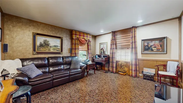 $3,149,000 | 202 Broadway, Lawrence, NY 11559