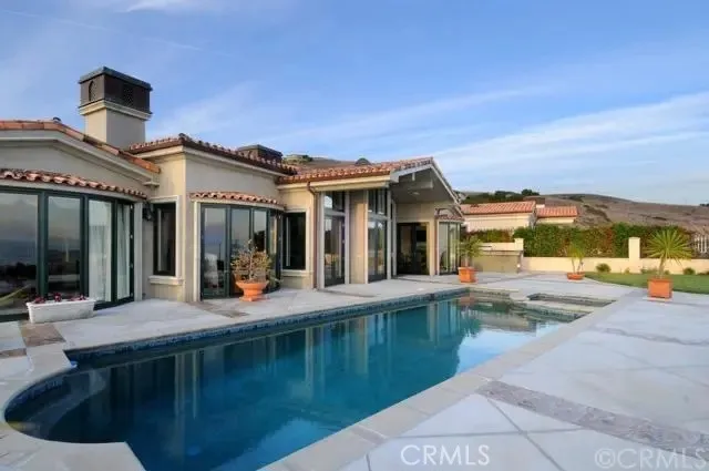 a view of a house with sitting area