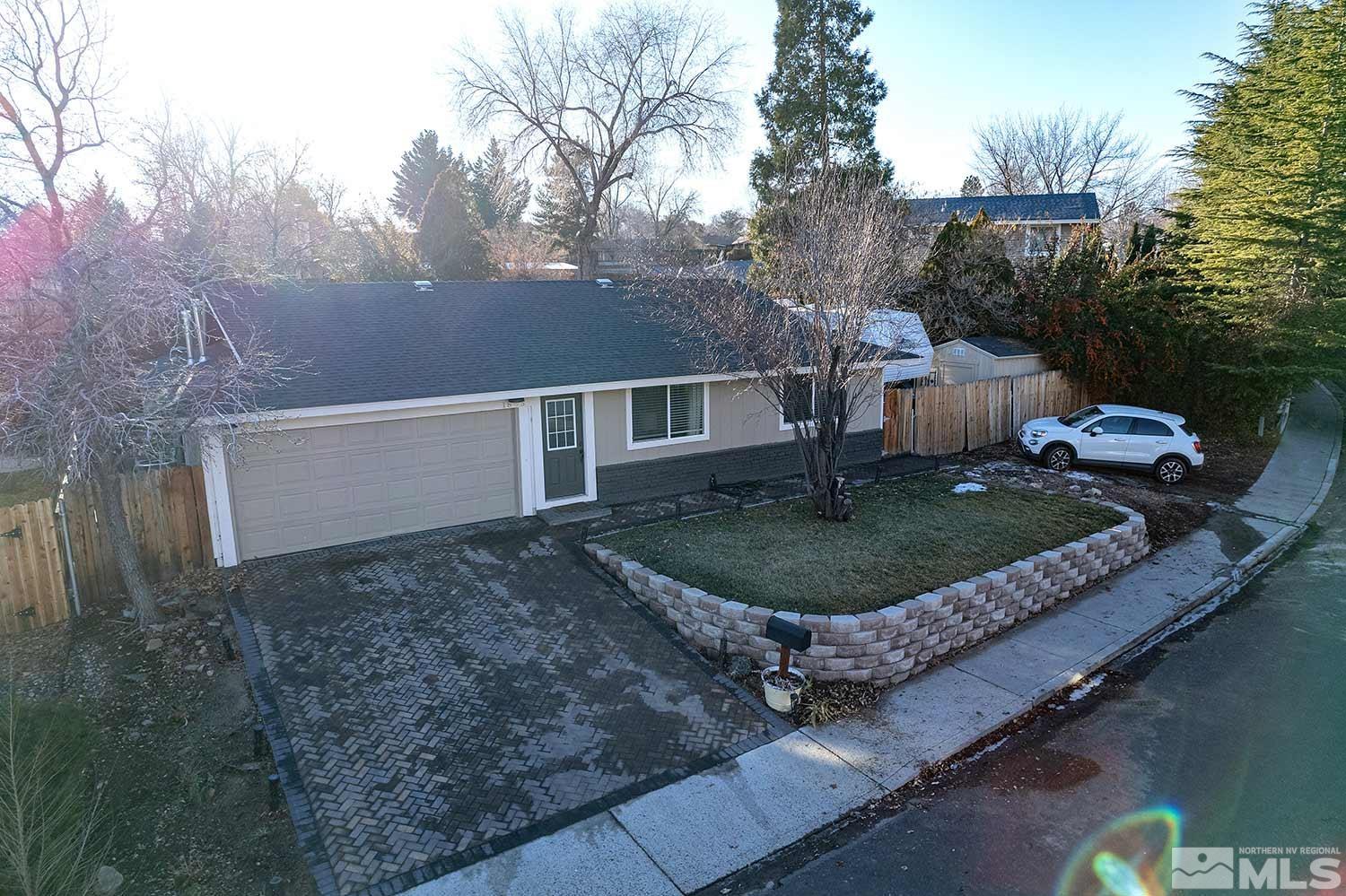 1885 Severn Drive Reno, NV 89503 - Photo 2 of 27 Photo 2