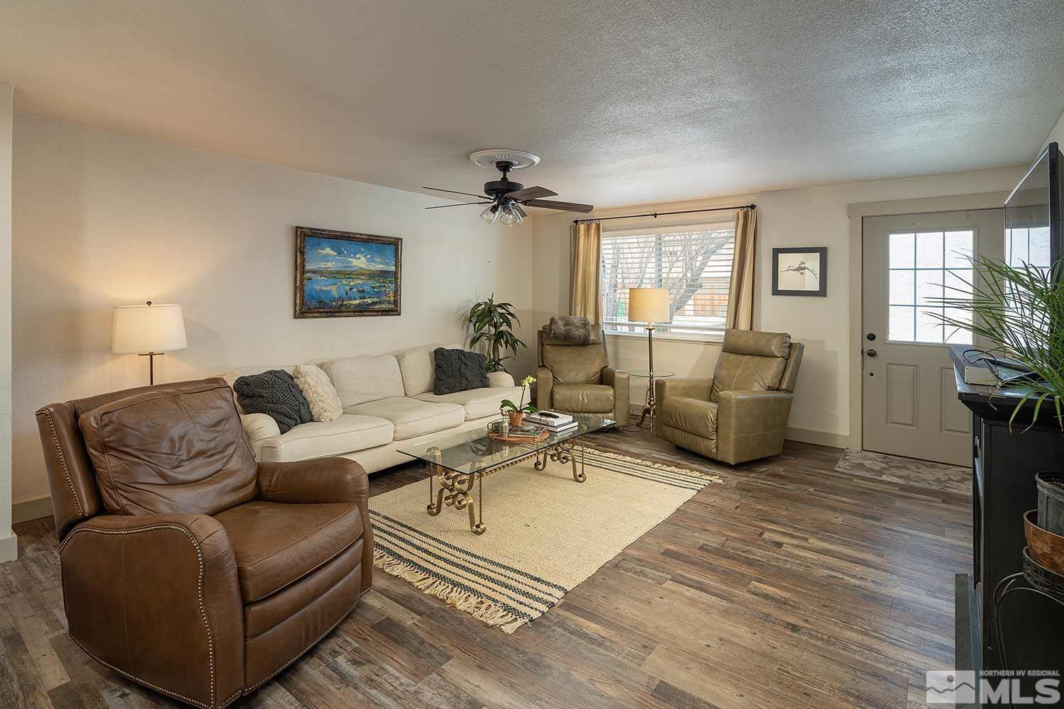 1885 Severn Drive Reno, NV 89503 - Photo 4 of 27 Photo 4