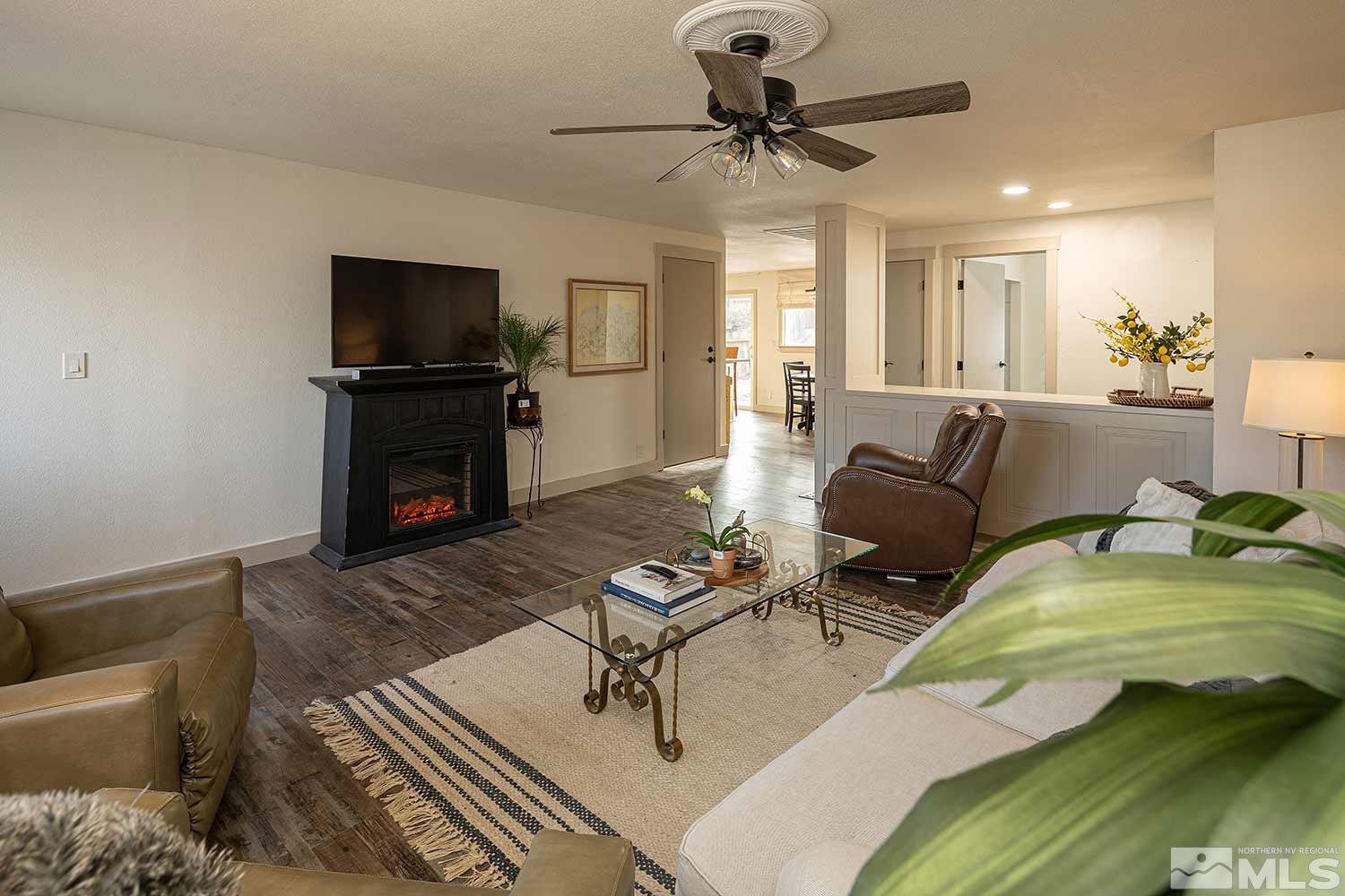 1885 Severn Drive Reno, NV 89503 - Photo 5 of 27 Photo 5