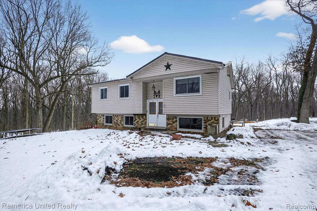 2347 Houser Road Holly, MI 48442 - Photo 4 of 55 Gallery Image 4