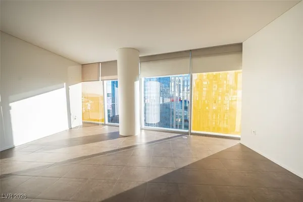 $2,500 | 3722 South Las Vegas Boulevard, Unit 701, Las Vegas, NV 89158
