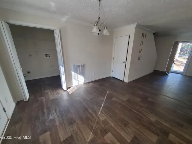 $257,000 | 692 Sandhill Drive, Dudley, NC 28333