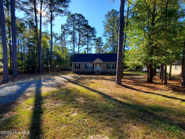 $257,000 | 692 Sandhill Drive, Dudley, NC 28333