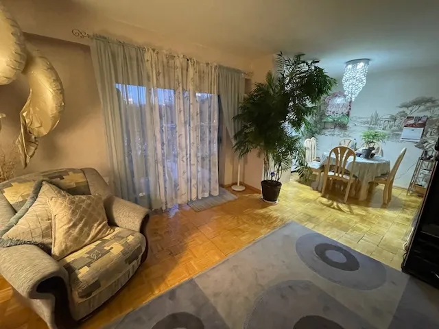 $135,000 | 7141 North Kedzie Avenue, Unit 110, Chicago, IL 60645