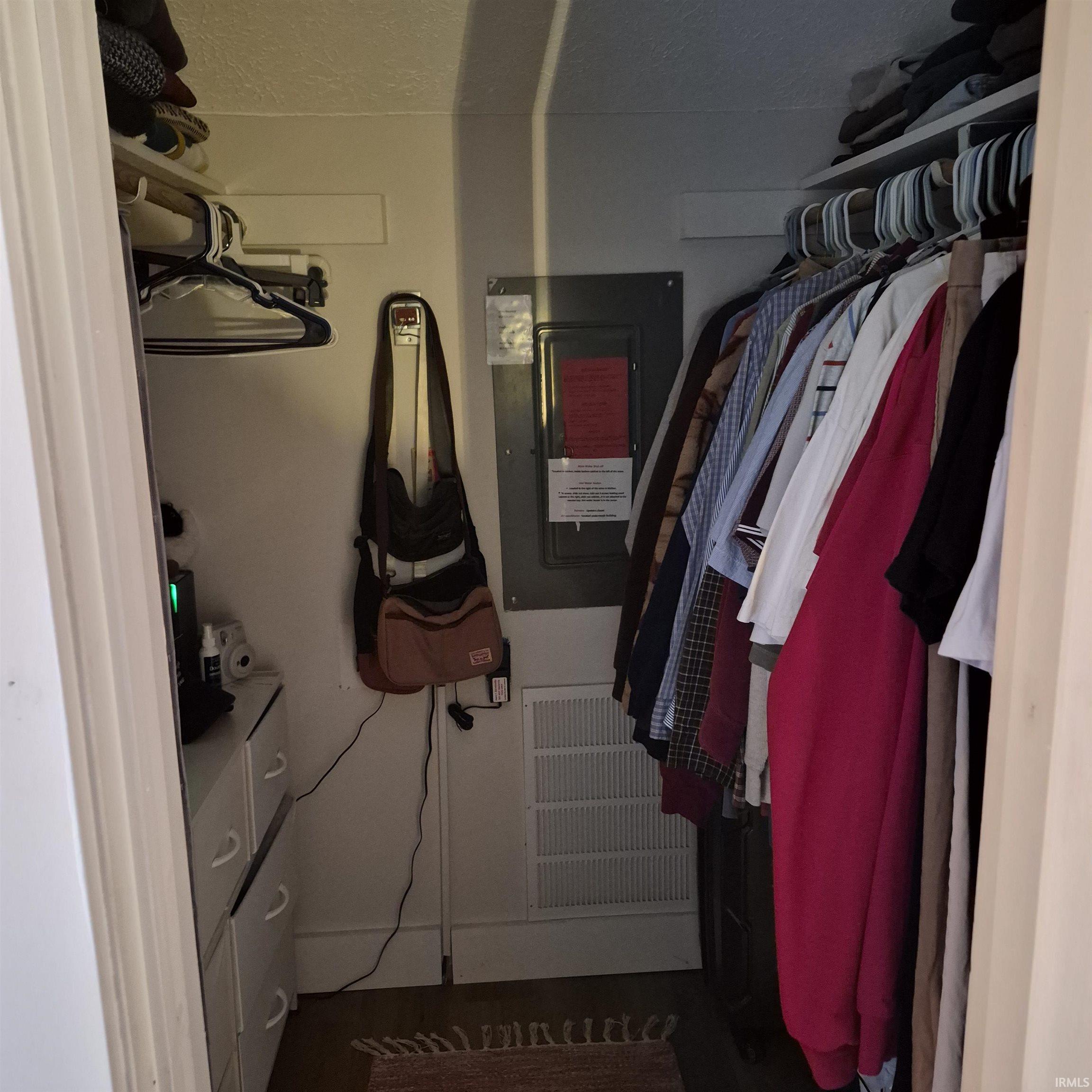 9008 South Pointe Ridge Lane Bloomington, IN 47401 - Photo 16 of 19