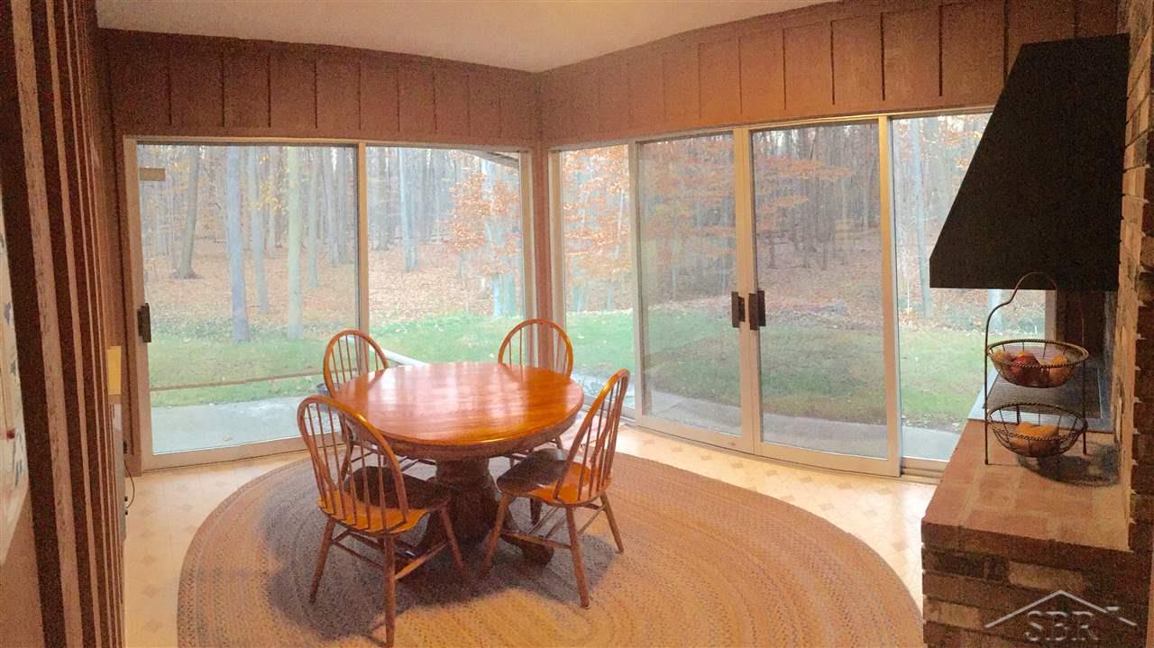 1920 Kennely Road Saginaw, MI 48609 - Photo 8 of 30 31269437-7.JPG