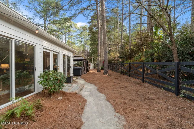 $499,999 | 135 Merion Circle, Pinehurst, NC 28374