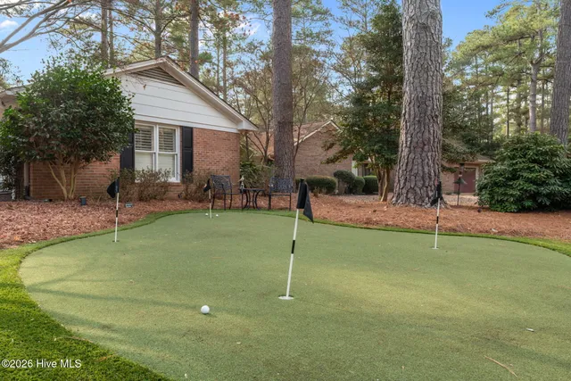 $499,999 | 135 Merion Circle, Pinehurst, NC 28374