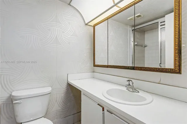 $99,500 | 6085 North Sabal Palm Boulevard, Unit 208, Tamarac, FL 33319