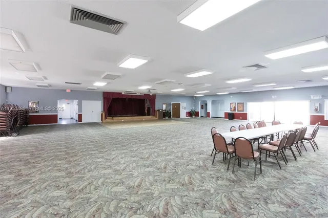 $99,500 | 6085 North Sabal Palm Boulevard, Unit 208, Tamarac, FL 33319