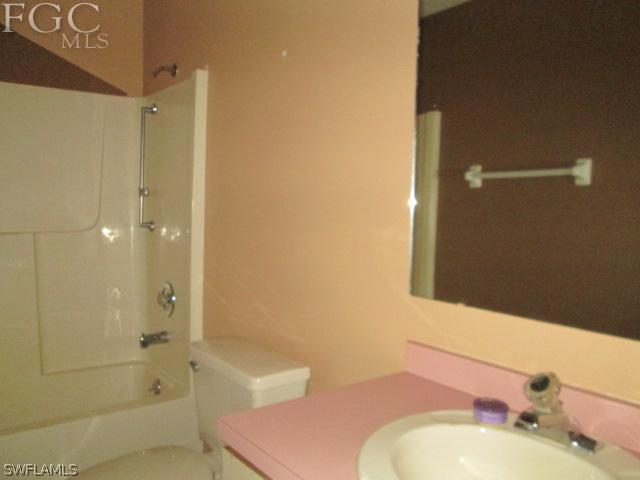 21640 North River Road Alva, FL 33920 - Photo 9 of 10 Gallery Image 9