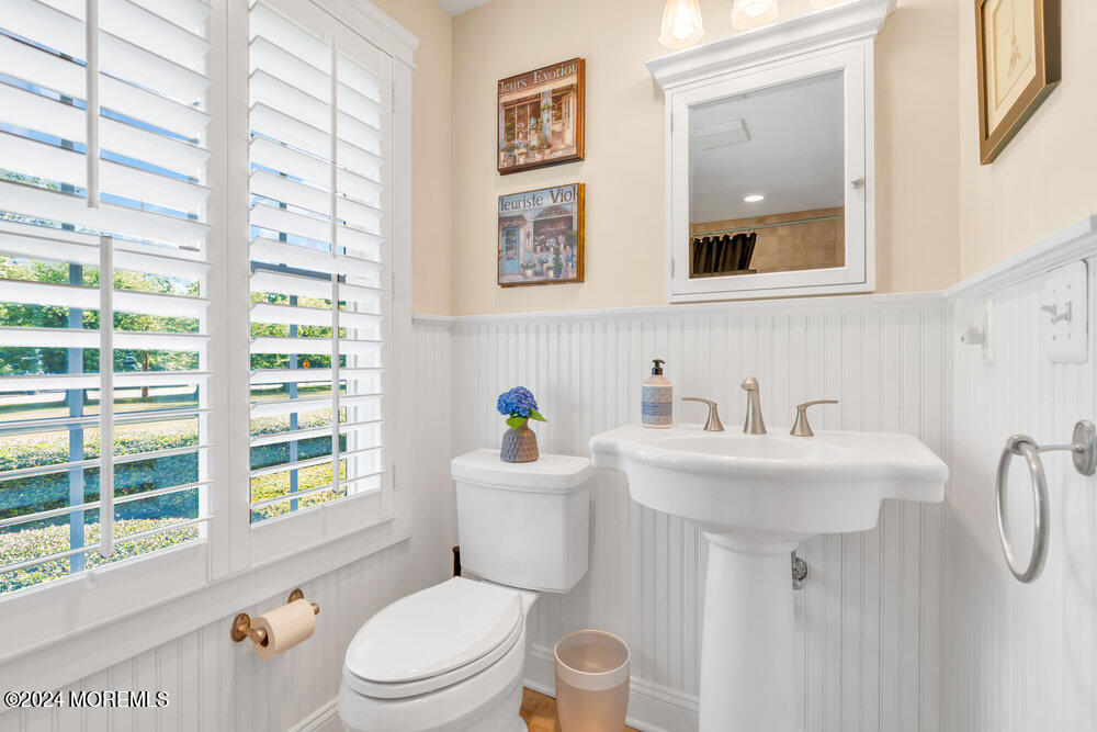 134 Ave Of Two Rivers Rumson, NJ 07760 - Photo 17 of 30 Bathroom #3