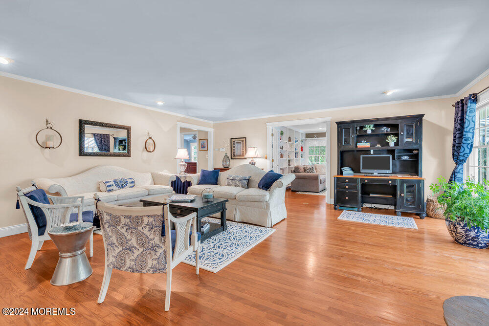 134 Ave Of Two Rivers Rumson, NJ 07760 - Photo 9 of 30 Living Room