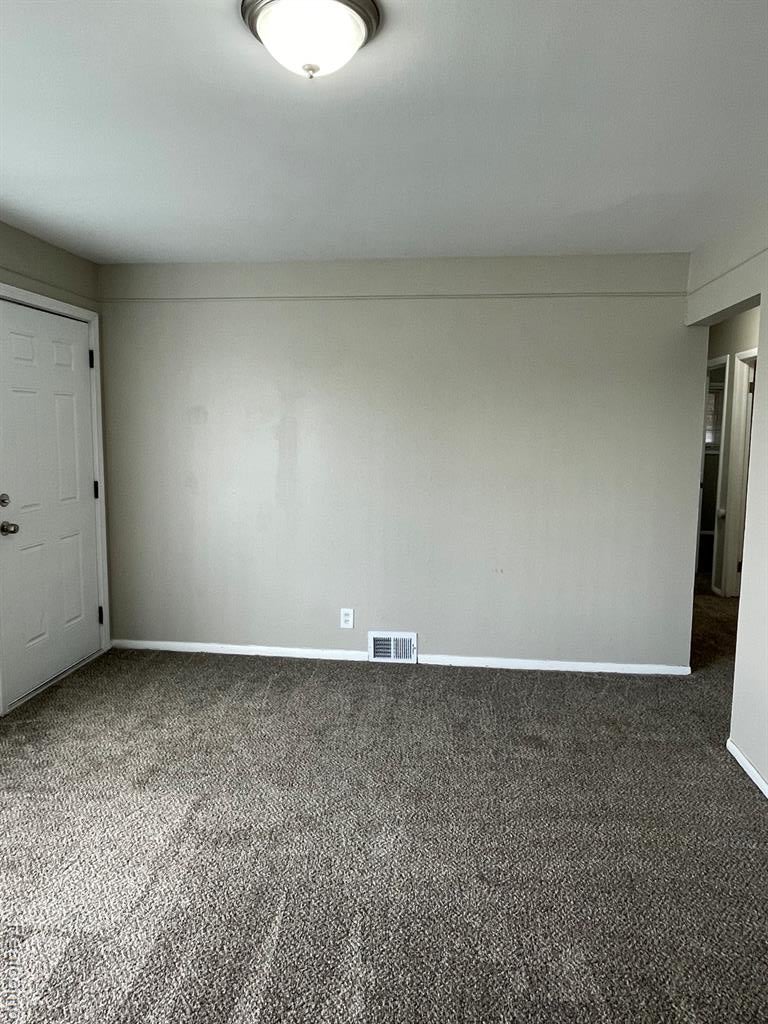 1173 Featherstone Road Pontiac, MI 48342 - Photo 3 of 23 Gallery Image 3