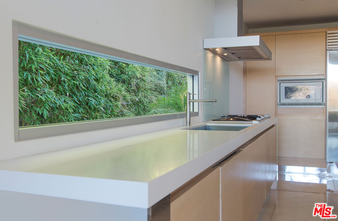 1466 Bel Air Road Los Angeles, CA 90077 - Photo 18 of 35