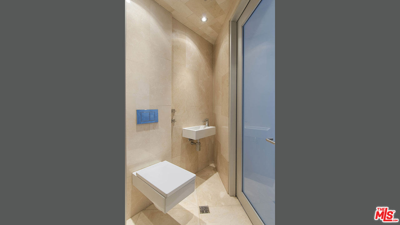 1466 Bel Air Road Los Angeles, CA 90077 - Photo 22 of 35