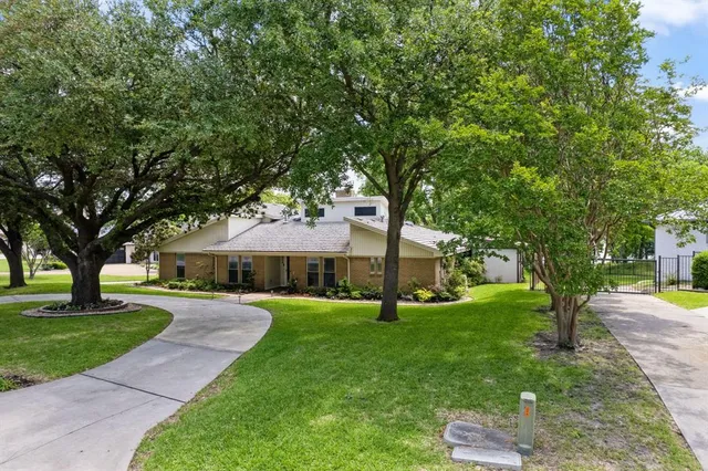 $678,000 | 404 Point Royal Drive, Rowlett, TX 75087
