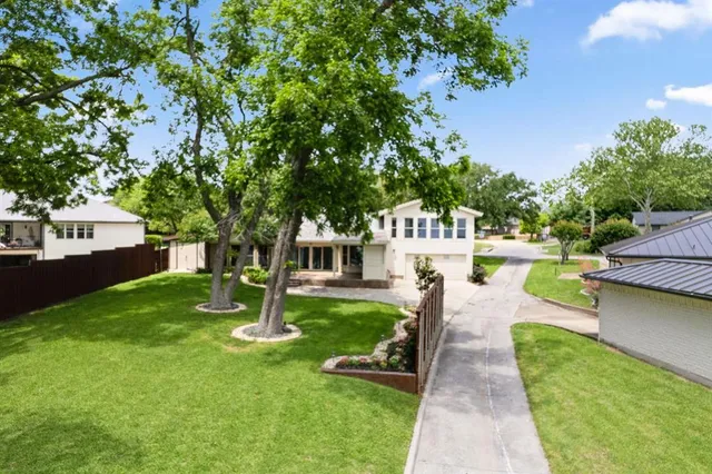 $678,000 | 404 Point Royal Drive, Rowlett, TX 75087