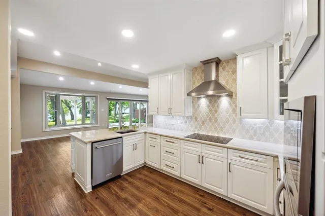 $678,000 | 404 Point Royal Drive, Rowlett, TX 75087