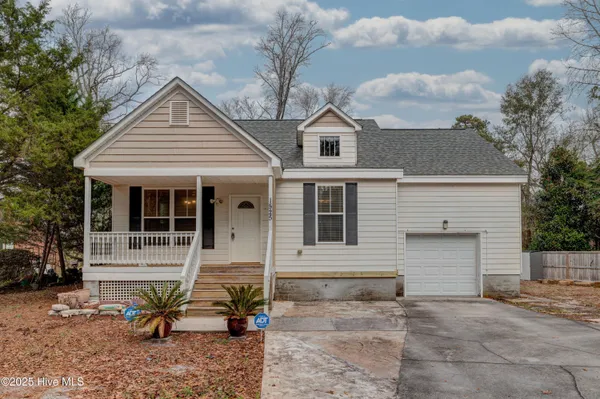 $2,400 | 1525 Parmele Drive, Wilmington, NC 28401
