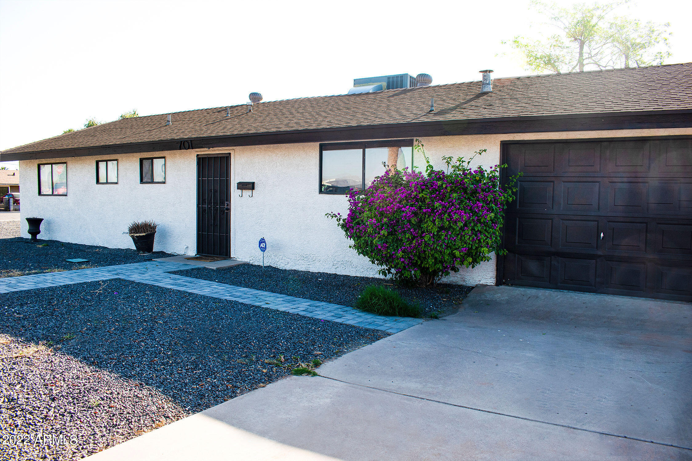 701 North Litchfield Road Goodyear, AZ 85338 - Photo 5 of 32 Realtor7
