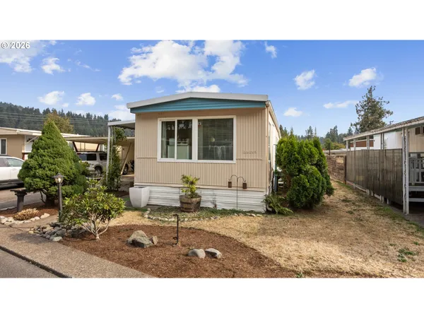 $39,900 | 205 South 54th Street, Unit 12, Springfield, OR 97478