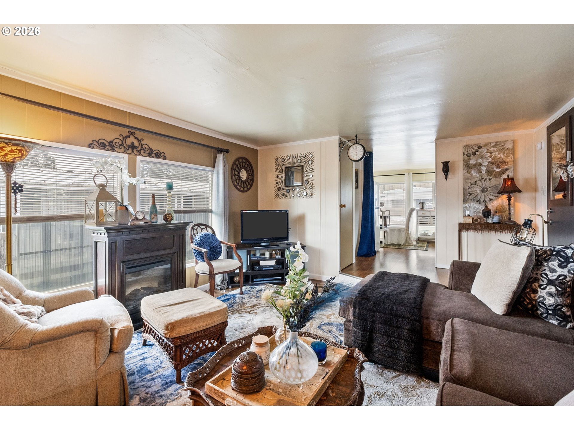 205 South 54th Street, Unit 12 Springfield, OR 97478 - Photo 13 of 31 Living Room