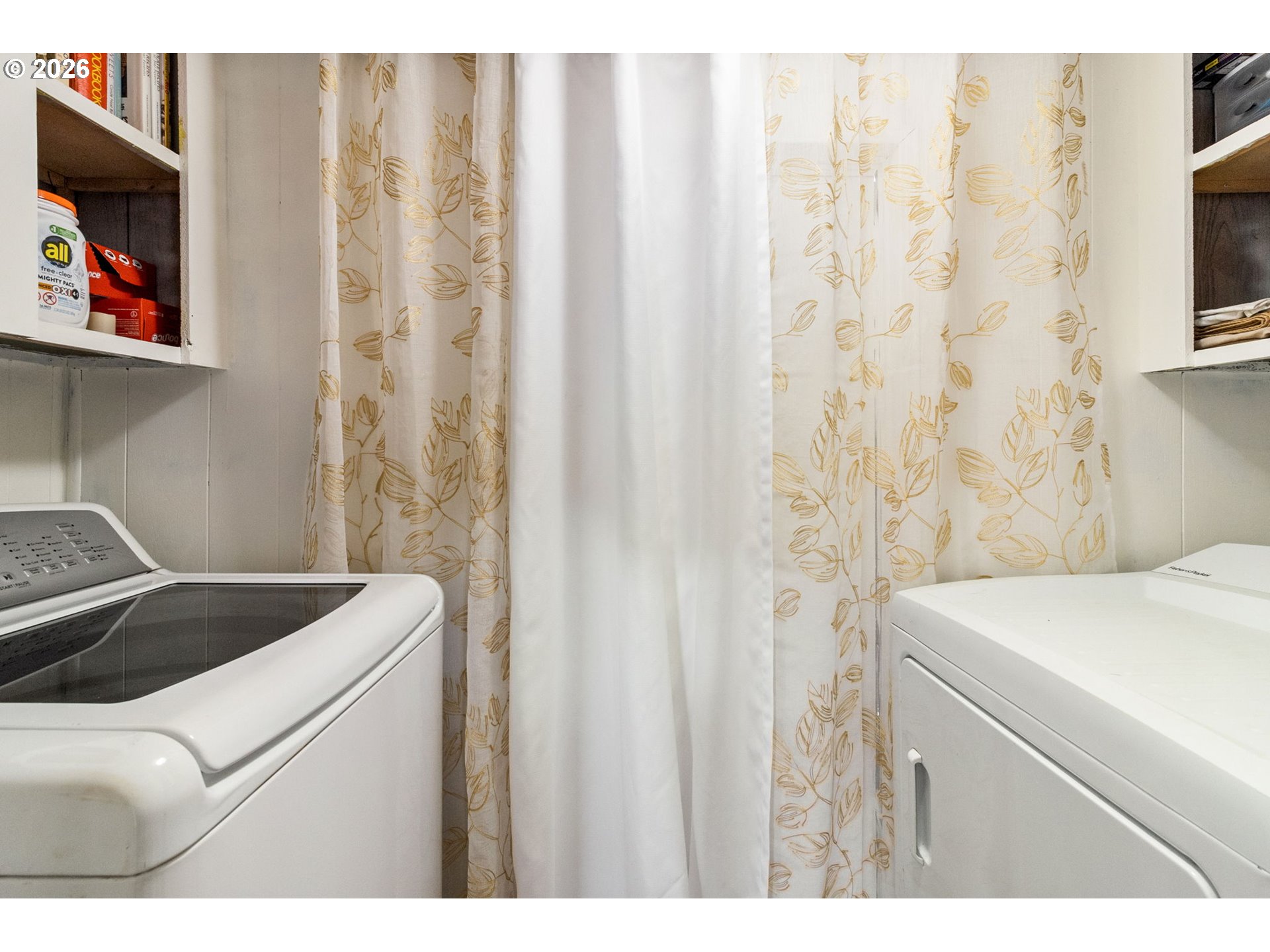 205 South 54th Street, Unit 12 Springfield, OR 97478 - Photo 18 of 31 Kitchen/Living Room