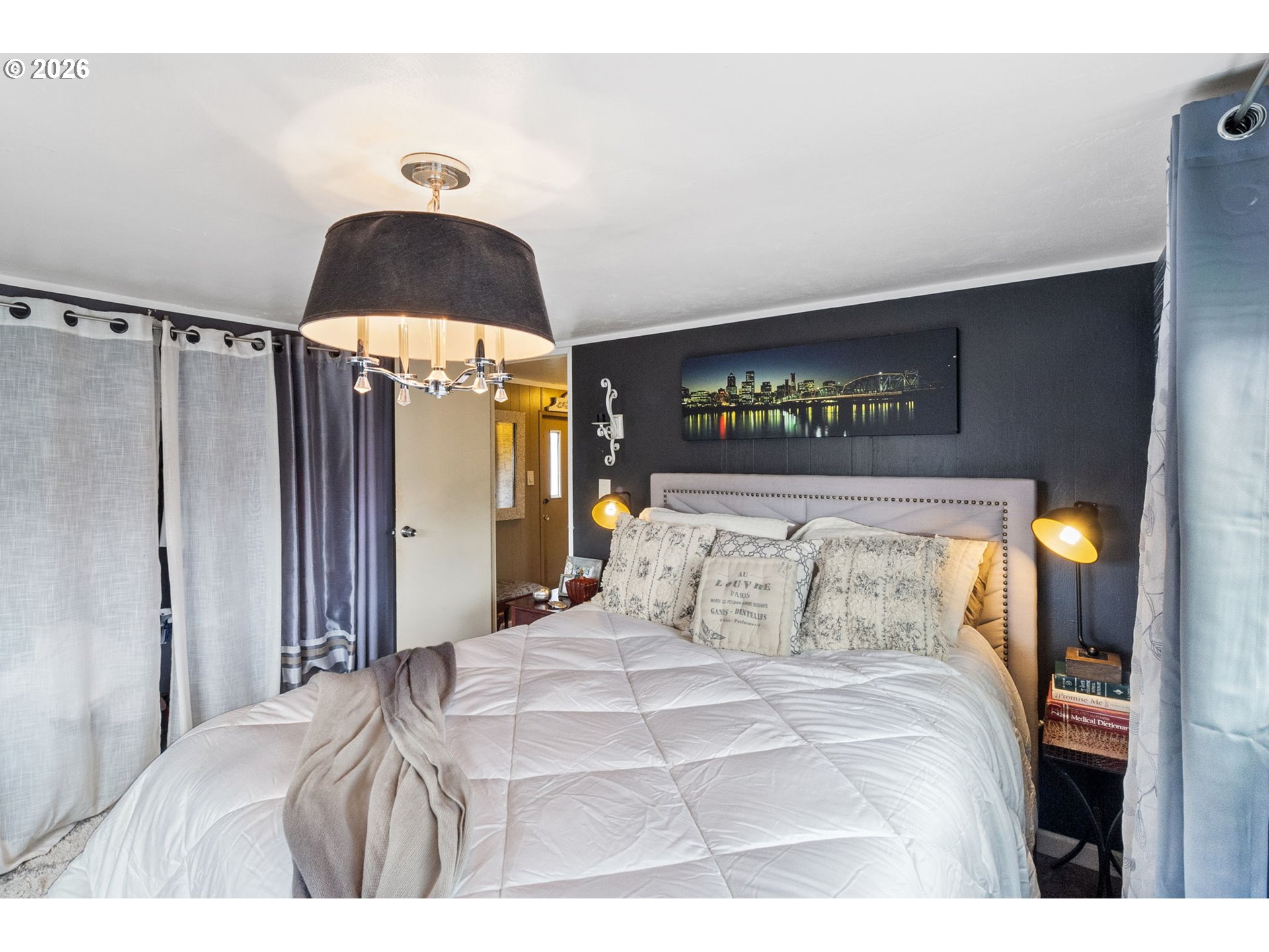 205 South 54th Street, Unit 12 Springfield, OR 97478 - Photo 5 of 31 Bathroom
