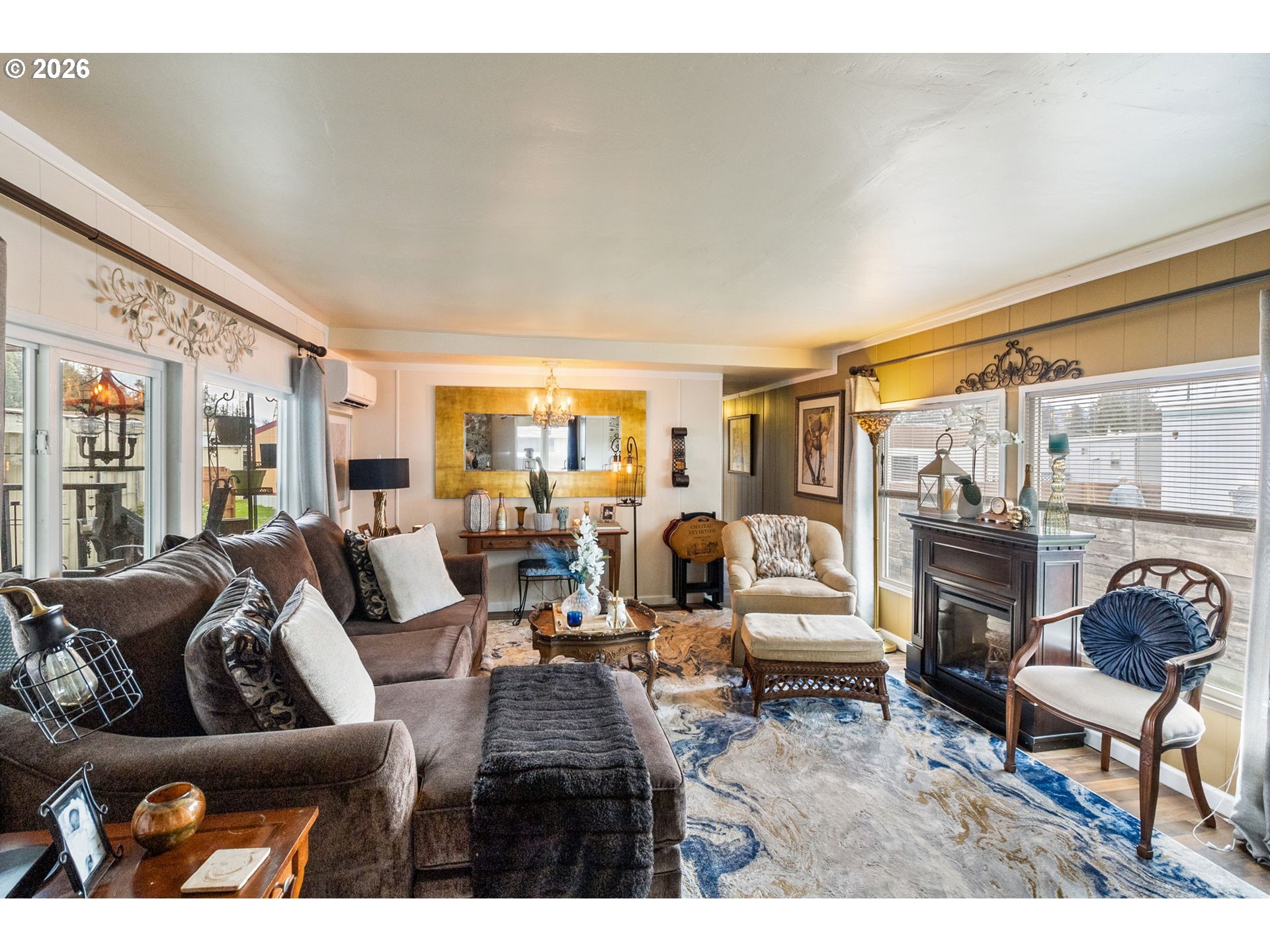 205 South 54th Street, Unit 12 Springfield, OR 97478 - Photo 8 of 31 Living Room/Entrance