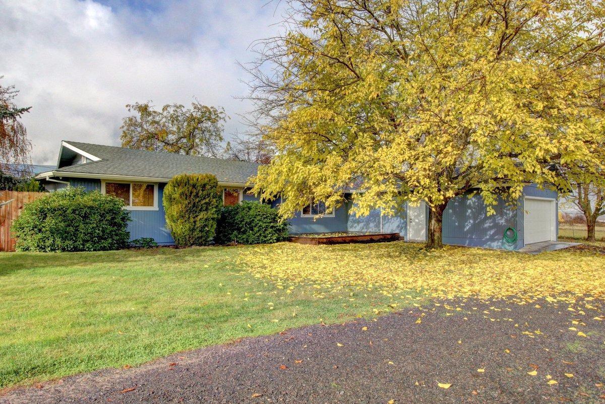 2245 Houston Road Phoenix, OR 97535 - Photo 1 of 30 Primary Photo