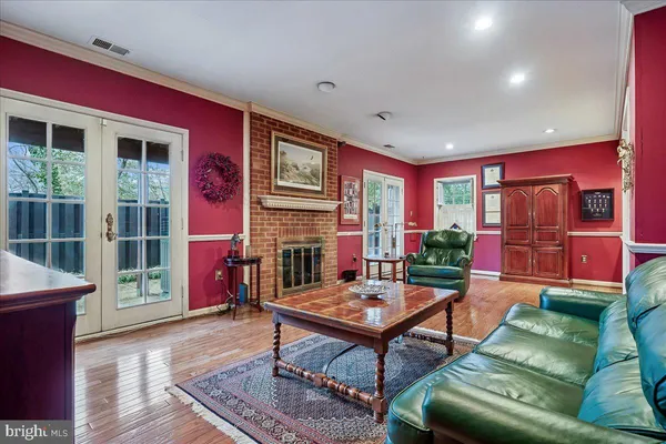 $850,000 | 10243 Aspen Willow Drive, Fairfax, VA 22032