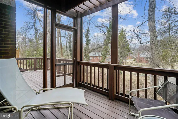 $850,000 | 10243 Aspen Willow Drive, Fairfax, VA 22032