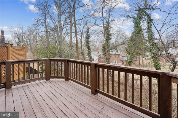 $850,000 | 10243 Aspen Willow Drive, Fairfax, VA 22032
