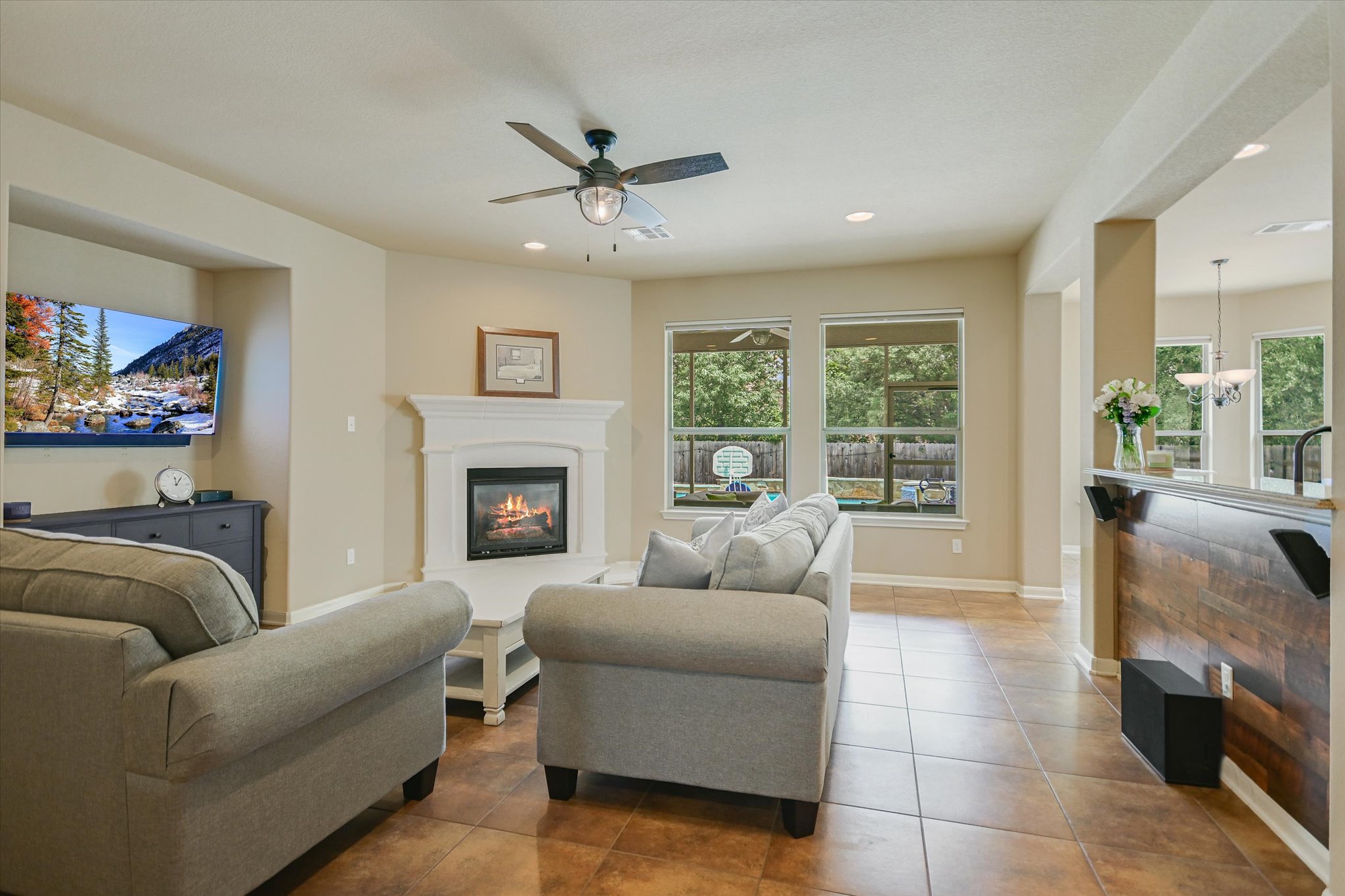 12312 Montclair Bend Austin, TX 78732 - Photo 7 of 40