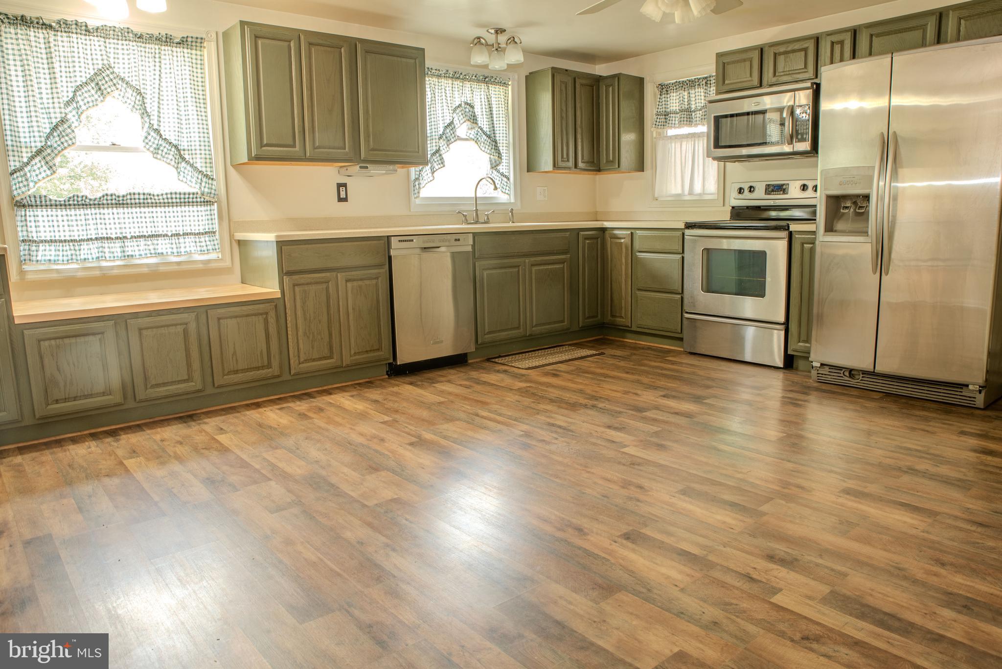 1848 Smith Station Road Spring Grove, PA 17362 - Photo 8 of 33