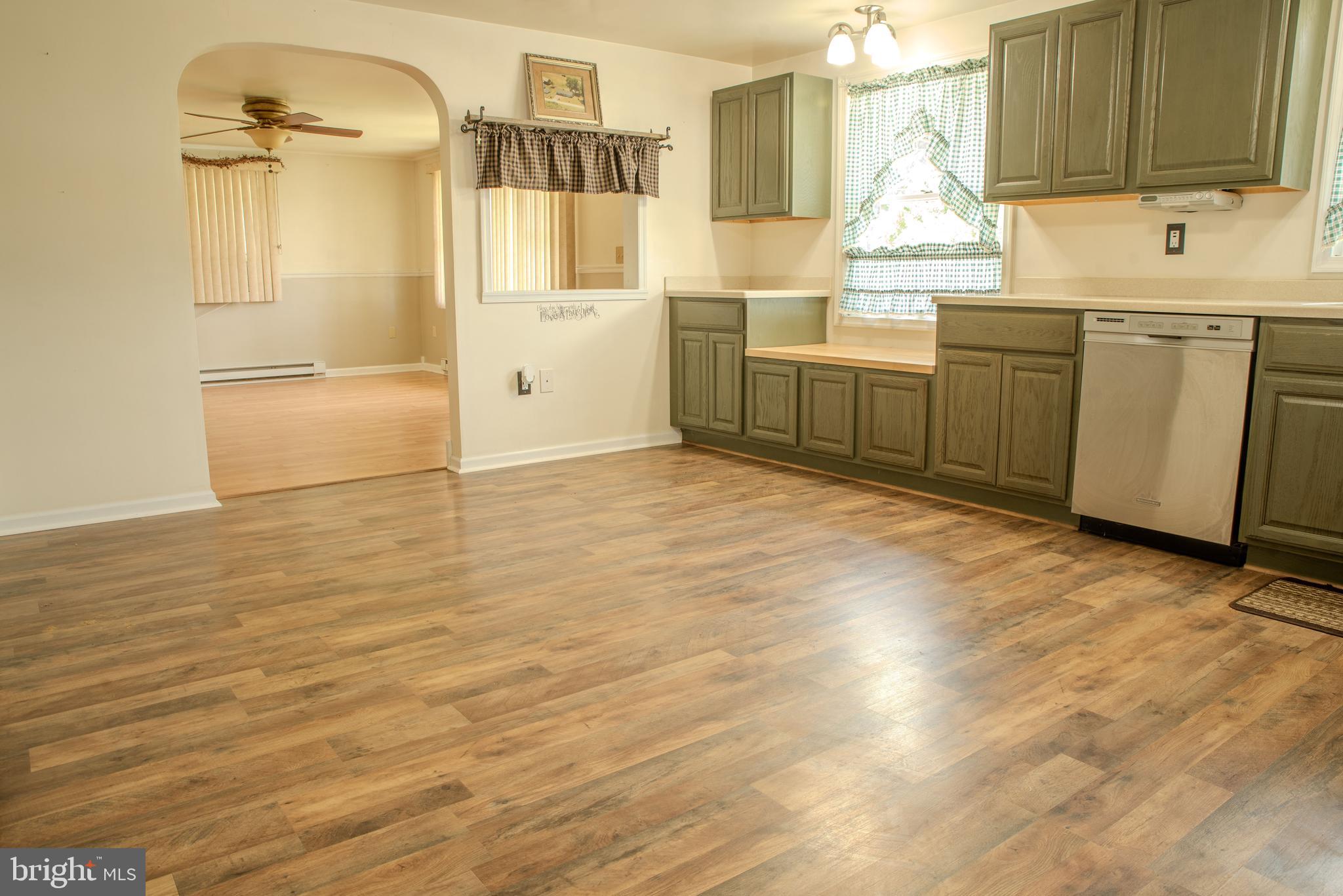 1848 Smith Station Road Spring Grove, PA 17362 - Photo 9 of 33