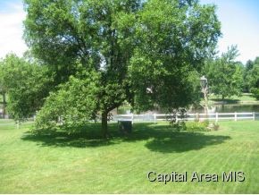 33 Champlain Drive Springfield, IL 62707 - Photo 4 of 5