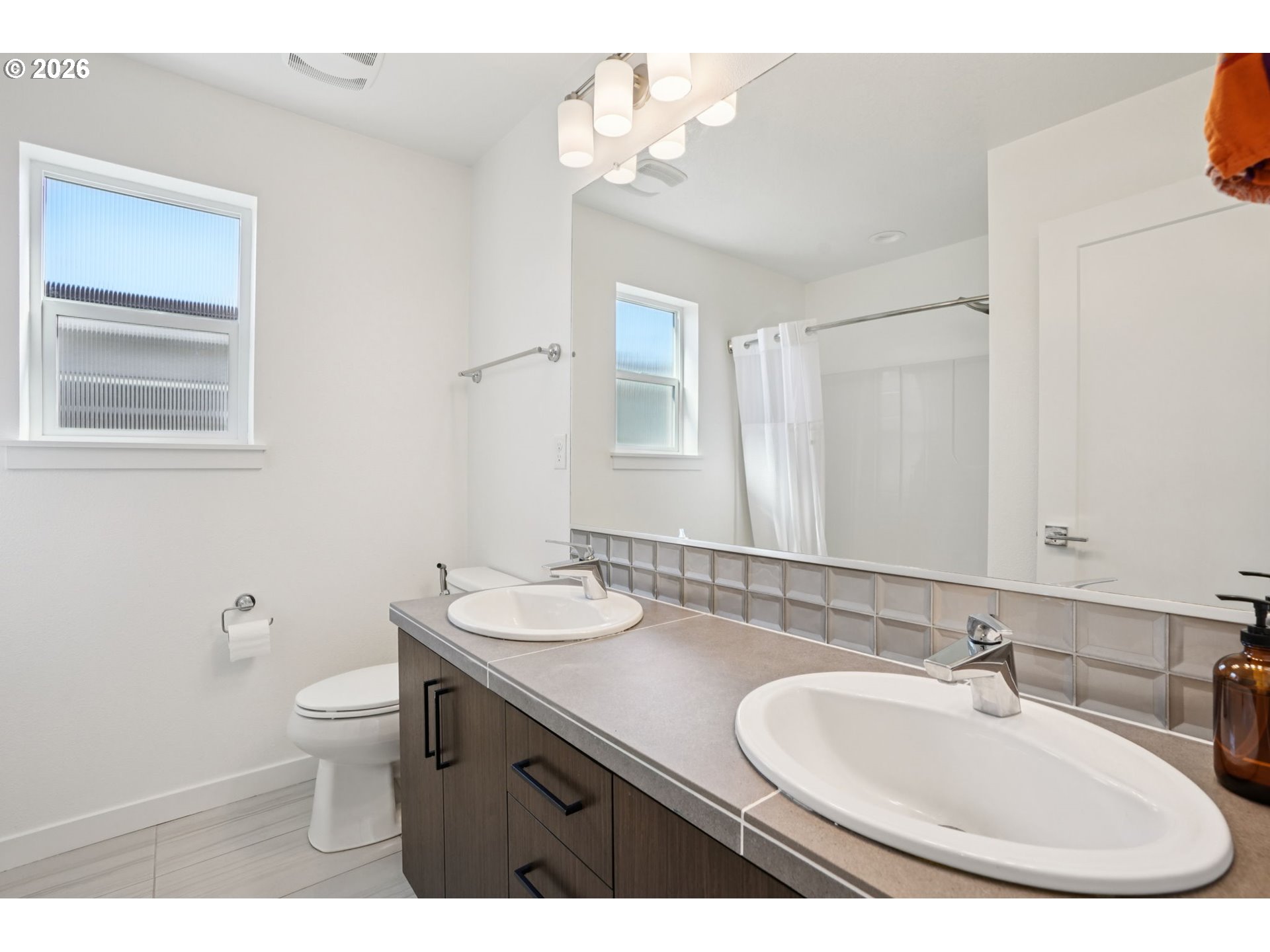 938 Southwest Adrian Terrace Beaverton, OR 97005 - Photo 18 of 27