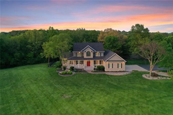 $1,400,000 | 8611 South Stillhouse Road, Oak Grove, MO 64075
