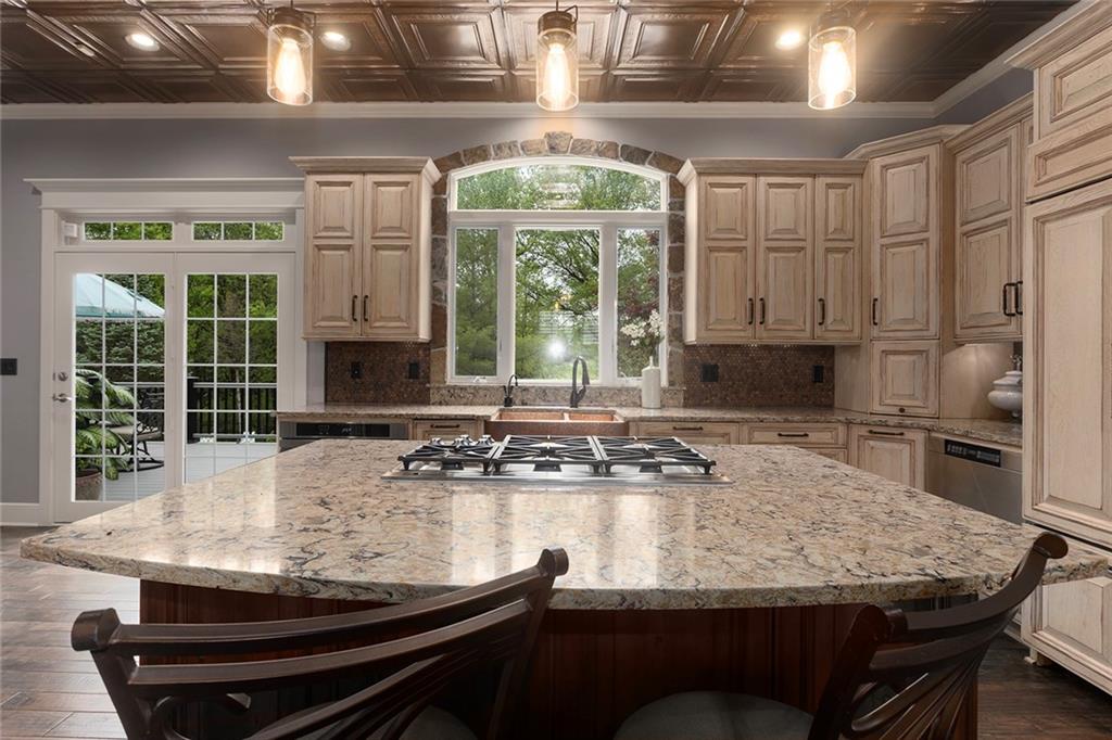 8611 South Stillhouse Road Oak Grove, MO 64075 - Photo 12 of 92