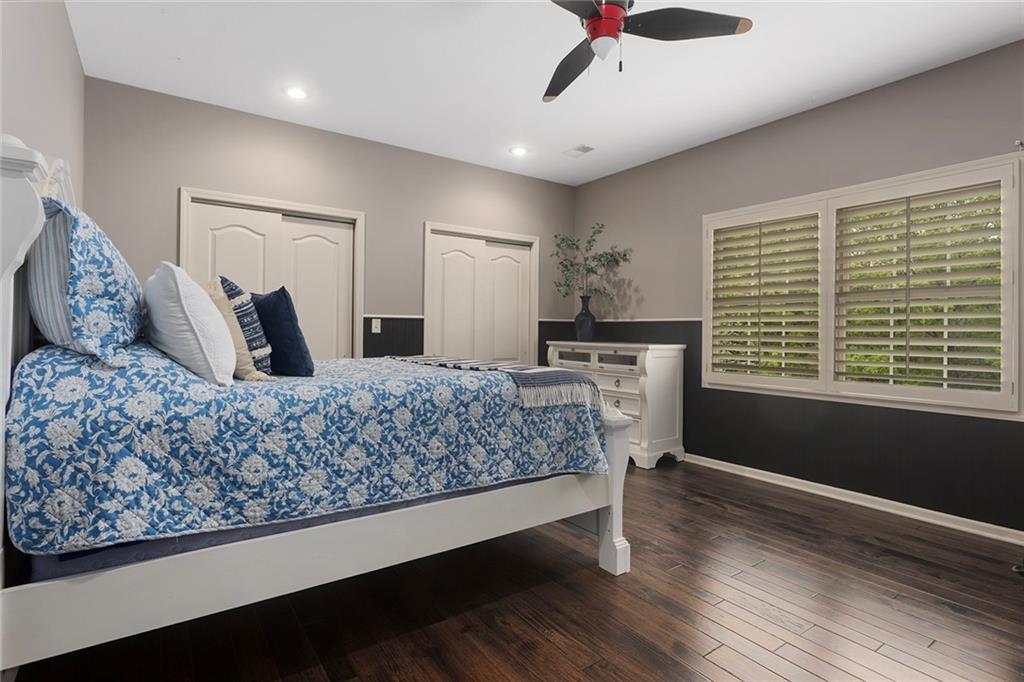 8611 South Stillhouse Road Oak Grove, MO 64075 - Photo 17 of 92
