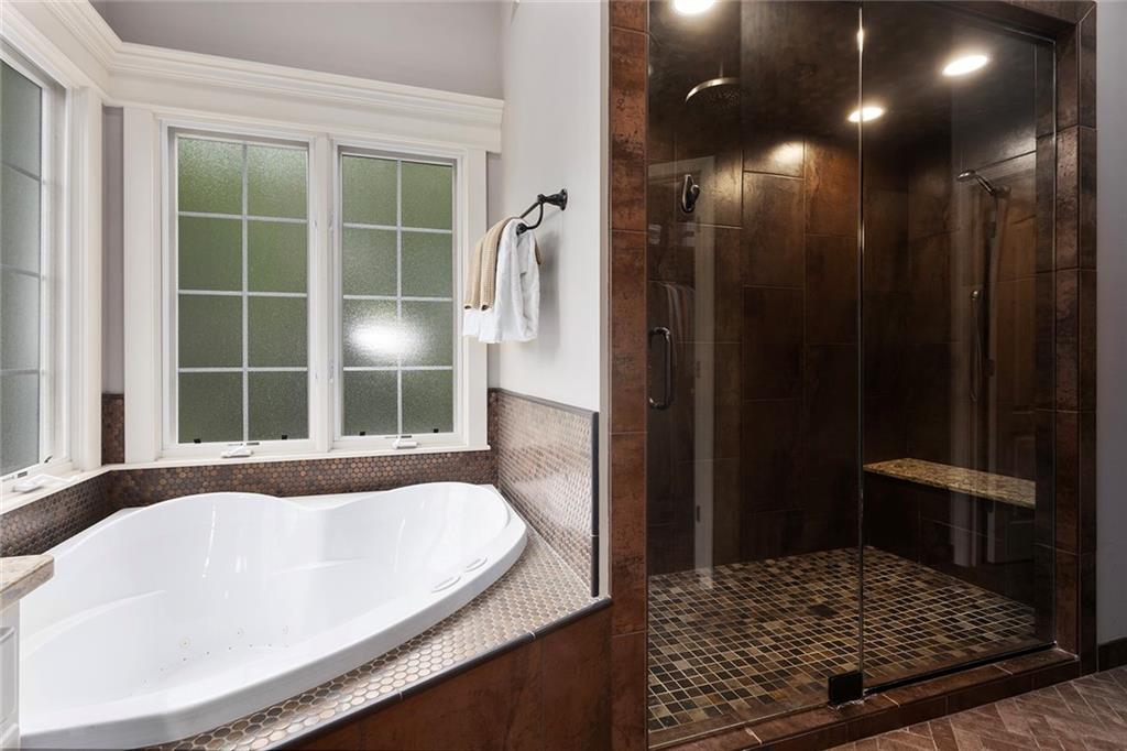 8611 South Stillhouse Road Oak Grove, MO 64075 - Photo 46 of 92