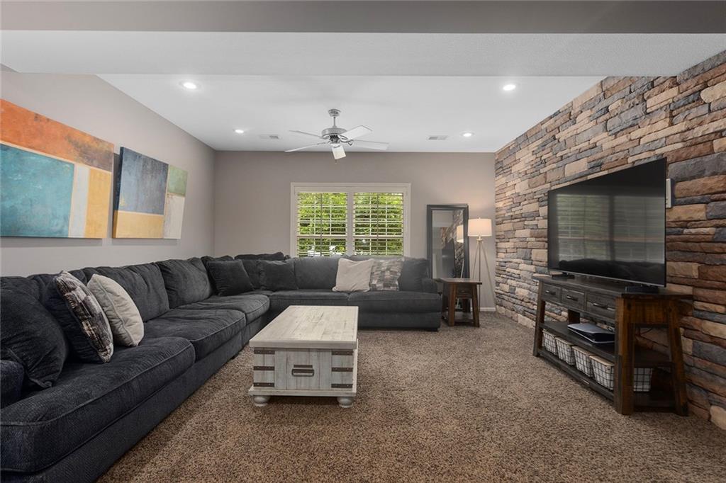 8611 South Stillhouse Road Oak Grove, MO 64075 - Photo 64 of 92