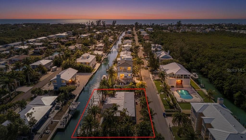 834 Jungle Queen Way Longboat Key, FL 34228 - Photo 20 of 52