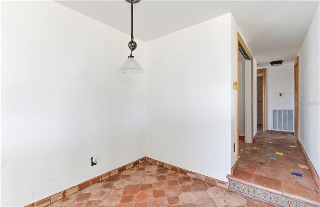 834 Jungle Queen Way Longboat Key, FL 34228 - Photo 32 of 52